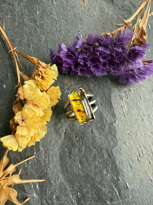 Gold bar ring- size 6