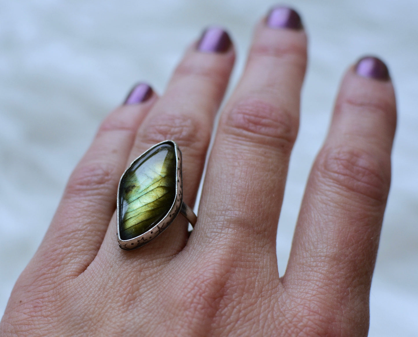 Across the universe ring- size 7