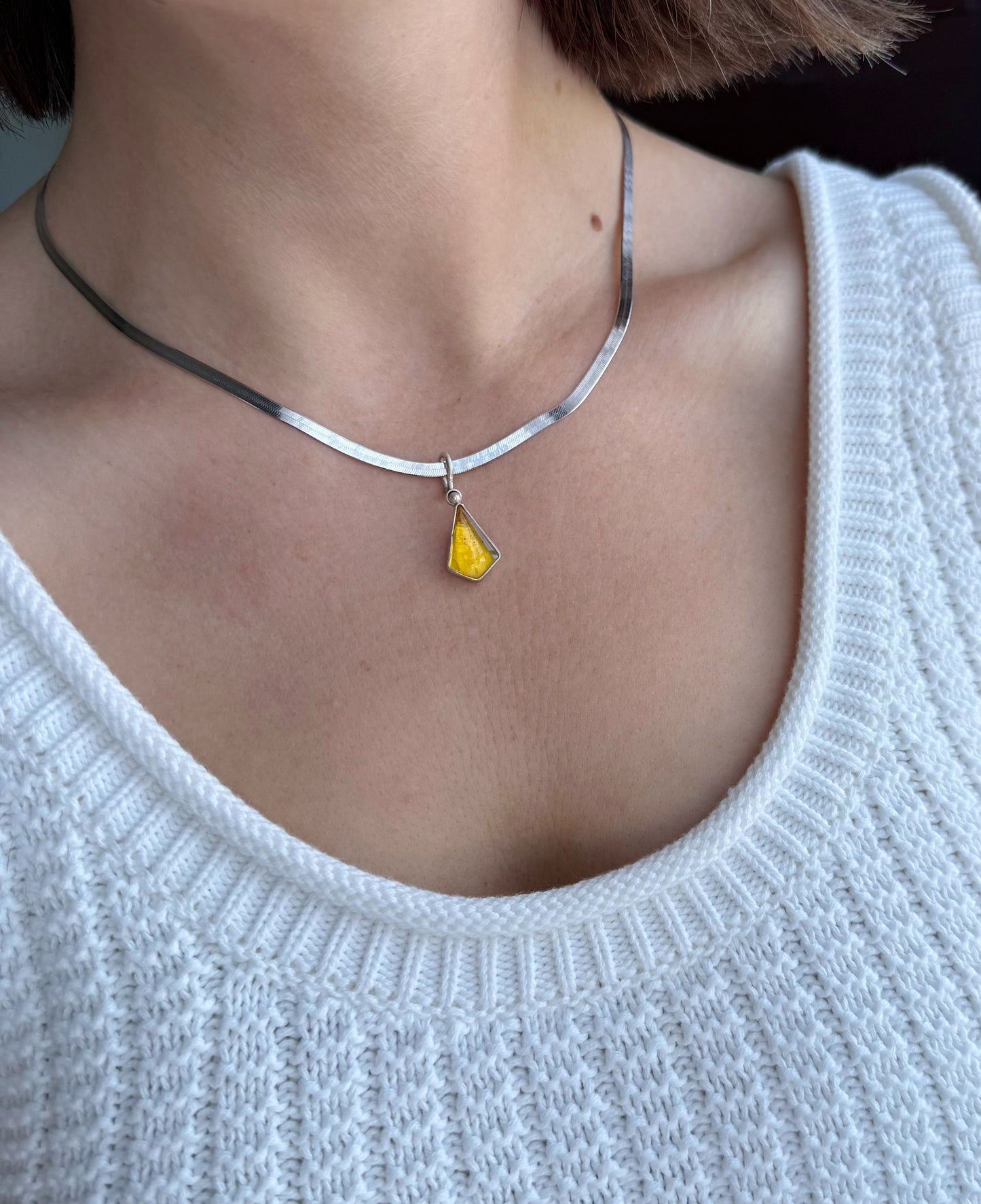 Amber herringbone pendant necklace