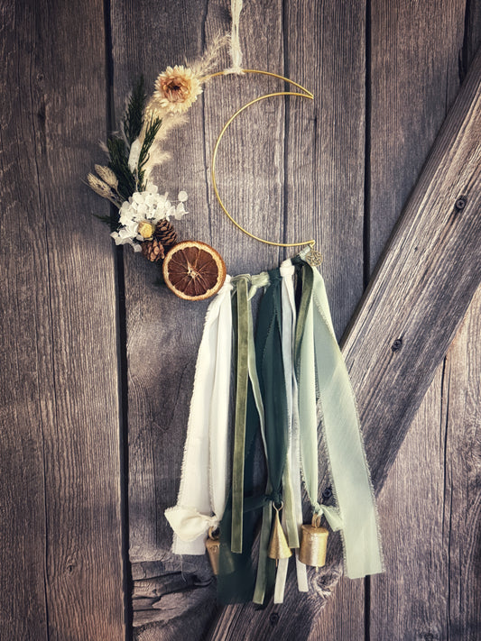 Imbolc- crescent moon wreath