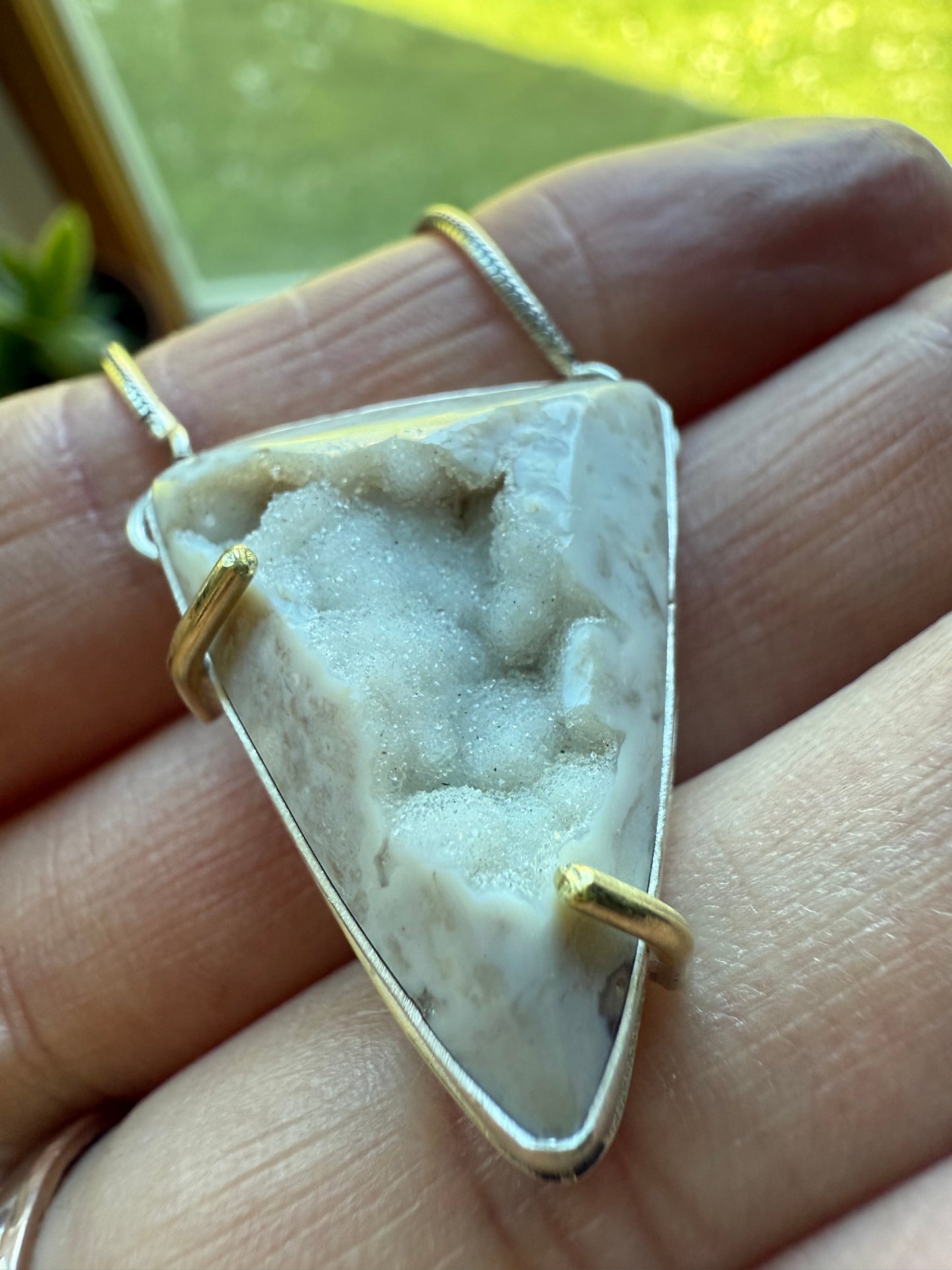 Druzy quartz pendant necklace