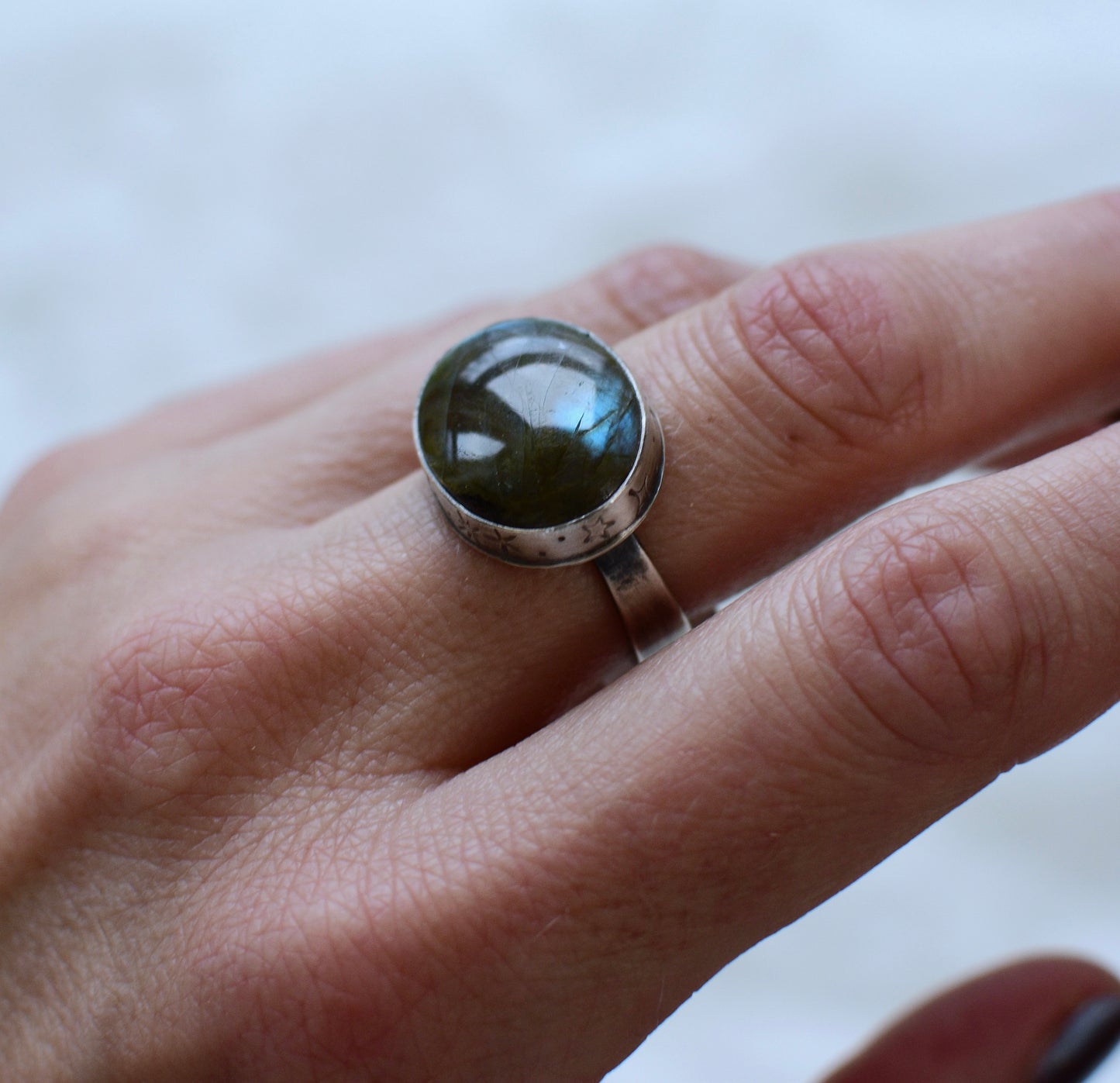 Across the universe ring- size 7.75
