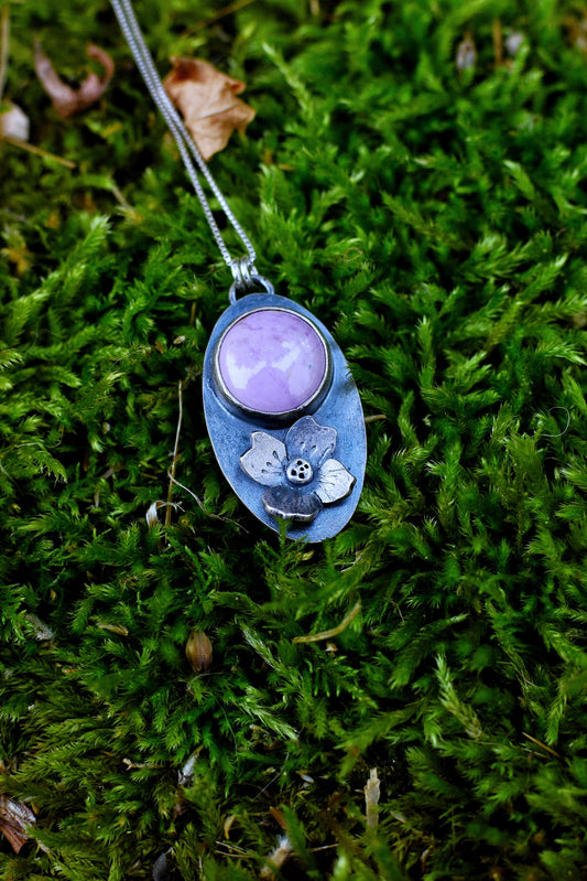 Dogwood blossoms and phosphosiderite pendant # 3